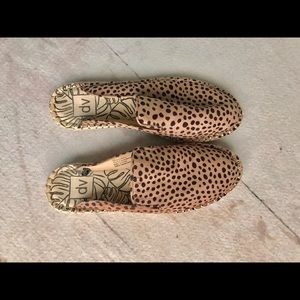 DV Leopard Mules